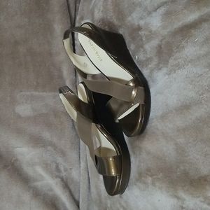 Taryn Rose 8M Wedge Heels